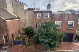 1136 Waverly St, Philadelphia, PA 19147 - Photo 8