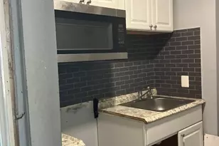 2006 S Simpson St, Philadelphia, PA 19142 - Photo 14