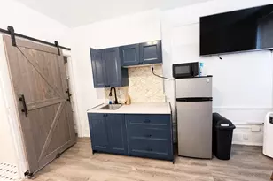 1324 Locust St, Philadelphia, PA 19107 - Photo 6
