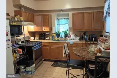 207 E Fisher Avenue, Philadelphia, PA 19120 - Photo 6