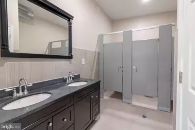 2613 W Hunting Park Avenue, Philadelphia, PA 19129 - Photo 32