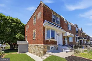 4560 Oakmont St, Philadelphia, PA 19136 - Photo 2