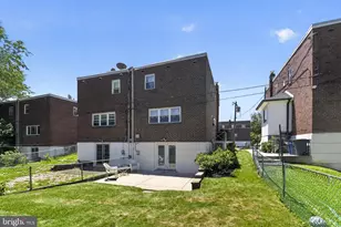 327 Nandina St, Philadelphia, PA 19116 - Photo 30