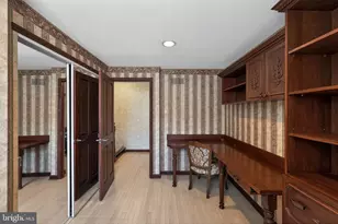 327 Nandina St, Philadelphia, PA 19116 - Photo 16