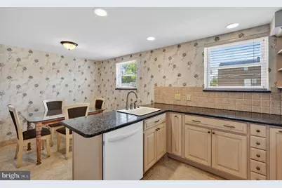 327 Nandina Street, Philadelphia, PA 19116 - Photo 12