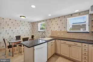 327 Nandina St, Philadelphia, PA 19116 - Photo 12