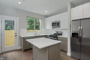 2209 Cross St, Philadelphia, PA 19146 - Photo 10