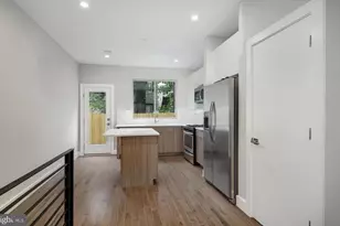 2209 Cross St, Philadelphia, PA 19146 - Photo 8