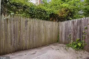231 E Phil Ellena St, Philadelphia, PA 19119 - Photo 6