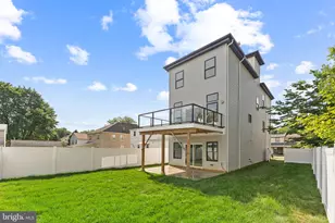 469 Aurania St, Philadelphia, PA 19129 - Photo 4