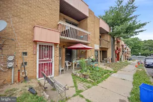 2537 Shelmire Ave, Philadelphia, PA 19152 - Photo 2