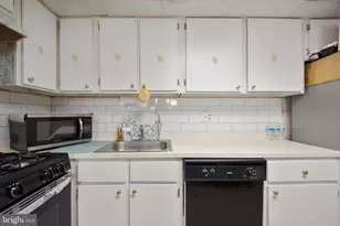 2537 Shelmire Ave, Philadelphia, PA 19152 - Photo 22