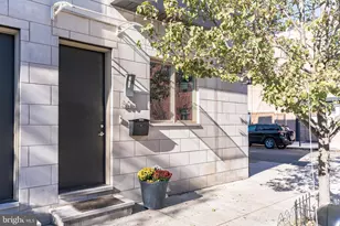 800 S 19th St, Philadelphia, PA 19146 - Photo 2