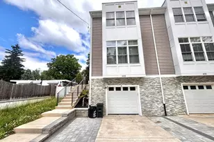 488 Evergreen Ave, Philadelphia, PA 19128 - Photo 2