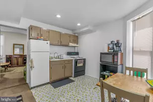 678 N 15th St, Philadelphia, PA 19130 - Photo 16