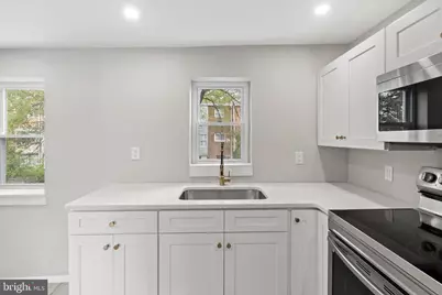 6825 Lindbergh Boulevard, Philadelphia, PA 19142 - Photo 8