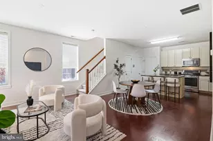 101 Brinley Ct, Philadelphia, PA 19146 - Photo 2