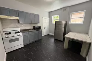 1734 W Atlantic St, Philadelphia, PA 19140 - Photo 10