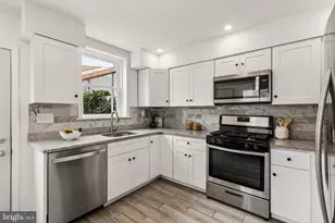 1318 E Oxford St, Philadelphia, PA 19125 - Photo 12