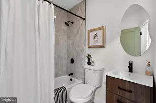 2221 S Carlisle St, Philadelphia, PA 19145 - Photo 18