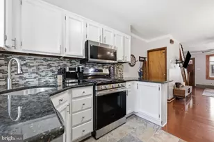 2836 S Sydenham St, Philadelphia, PA 19145 - Photo 10