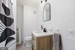 2836 S Sydenham St, Philadelphia, PA 19145 - Photo 14