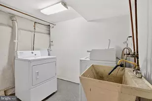 1336 Lombard, Philadelphia, PA 19104 - Photo 10
