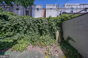 869 N 25th St, Philadelphia, PA 19130 - Photo 18