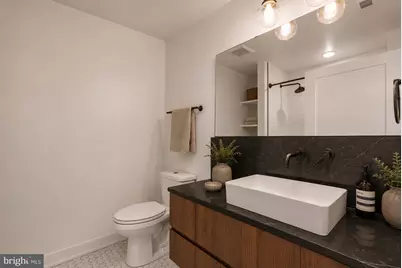 1723 Francis Street #3E, Philadelphia, PA 19130 - Photo 32
