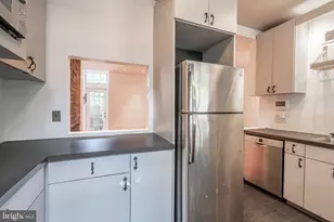 2228 Pine St, Philadelphia, PA 19103 - Photo 6