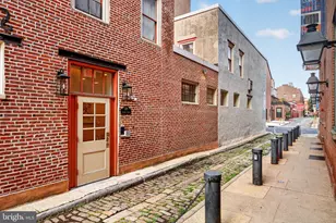 141 N 2nd St, Philadelphia, PA 19106 - Photo 2