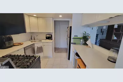 1326 Spruce Street #1603, Philadelphia, PA 19107 - Photo 4