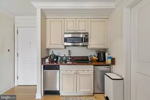 1701-15 Locust St, Philadelphia, PA 19103 - Photo 6
