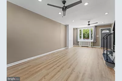 2325 E Sergeant Street, Philadelphia, PA 19125 - Photo 12