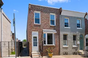 2325 E Sergeant St, Philadelphia, PA 19125 - Photo 8