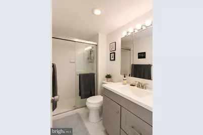 224 W Rittenhouse Square #401, Philadelphia, PA 19103 - Photo 8