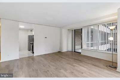 224 W Rittenhouse Square #401, Philadelphia, PA 19103 - Photo 2