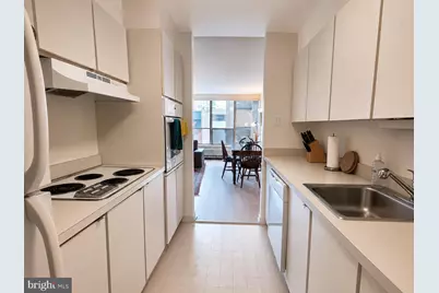 224 W Rittenhouse Square #401, Philadelphia, PA 19103 - Photo 4