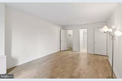 224 W Rittenhouse Square #401, Philadelphia, PA 19103 - Photo 8