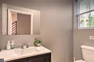 2333 N Woodstock St, Philadelphia, PA 19132 - Photo 10