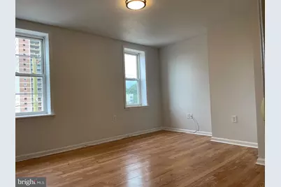 2427 N 10th Street #B, Philadelphia, PA 19133 - Photo 4