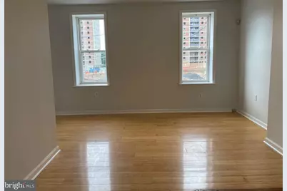 2427 N 10th Street #B, Philadelphia, PA 19133 - Photo 8