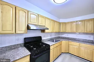 2166 Knorr St, Philadelphia, PA 19149 - Photo 4