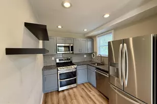 10838 Lockart Ct, Philadelphia, PA 19116 - Photo 6