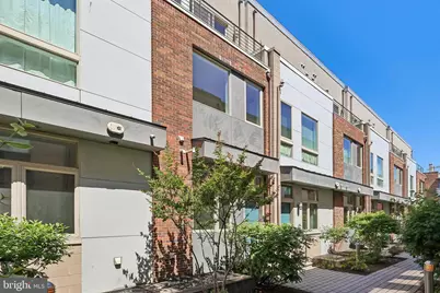 412 N Front Street #21, Philadelphia, PA 19123 - Photo 32