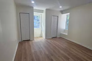 83 W Sharpnack St, Philadelphia, PA 19119 - Photo 10