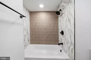 423 S 20th St, Philadelphia, PA 19146 - Photo 16