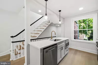 423 S 20th Street #B, Philadelphia, PA 19146 - Photo 8