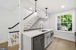 423 S 20th St, Philadelphia, PA 19146 - Photo 8