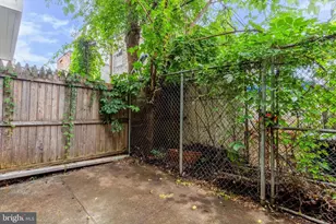 2143 E Albert St, Philadelphia, PA 19125 - Photo 14
